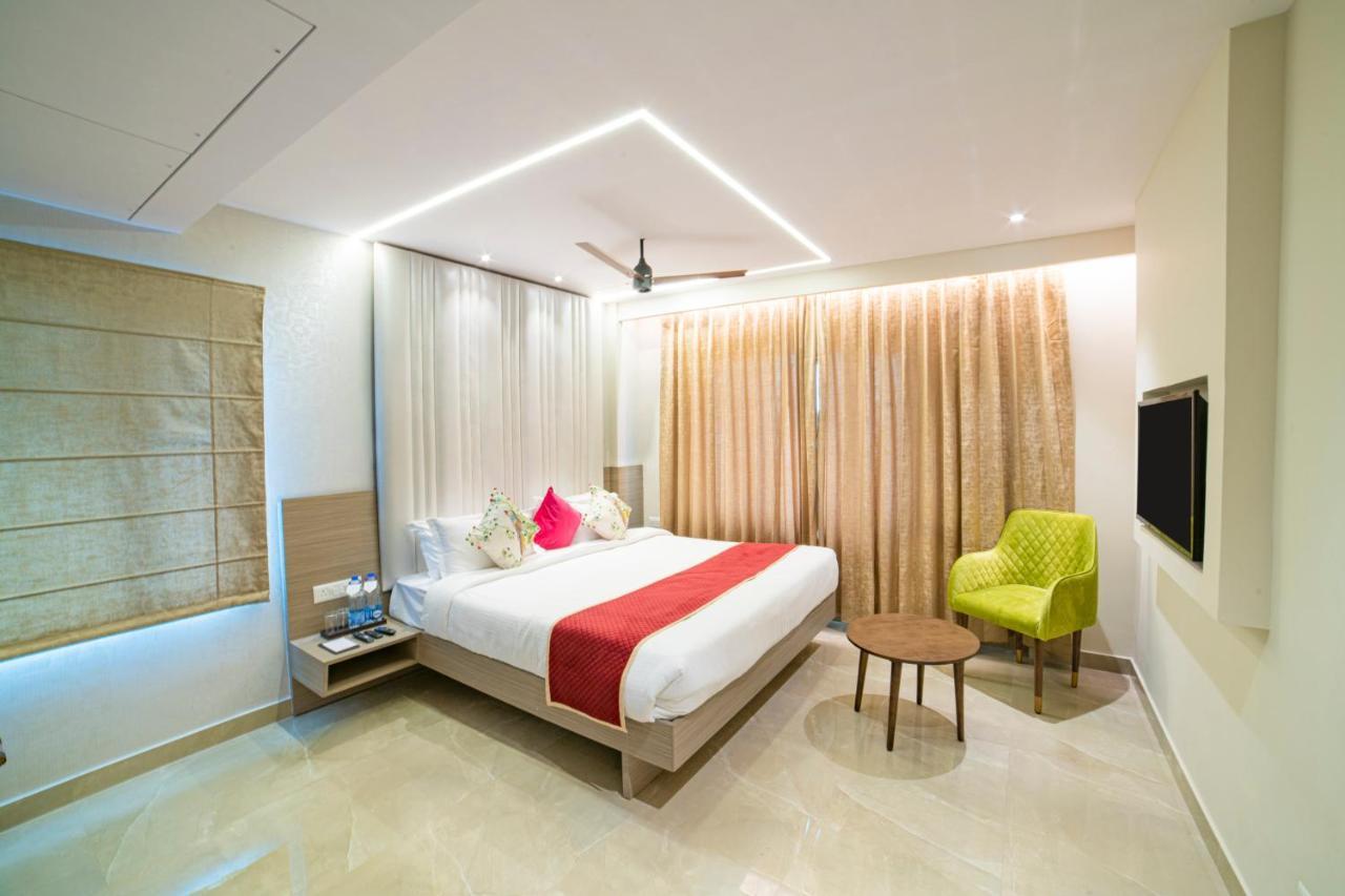 The Beacon Hotel Visakhapatnam Exteriör bild